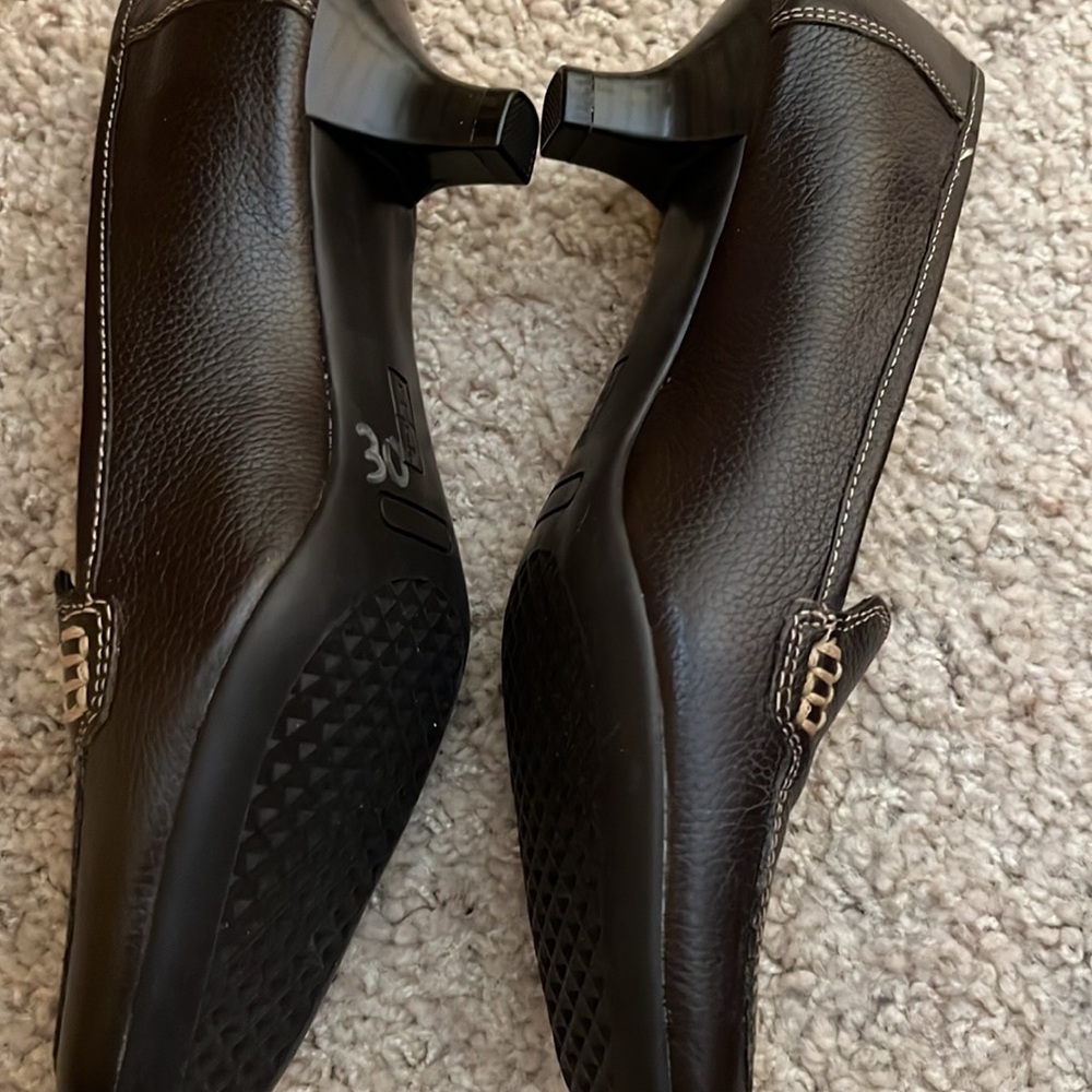 Aerosoles kitten heels - Picture 9 of 10